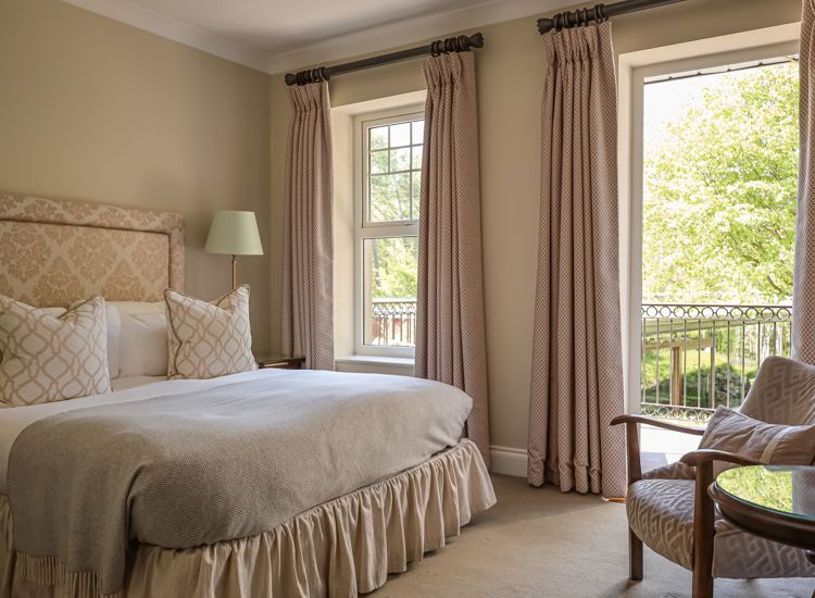 Luxury Double Room with Kenmare View